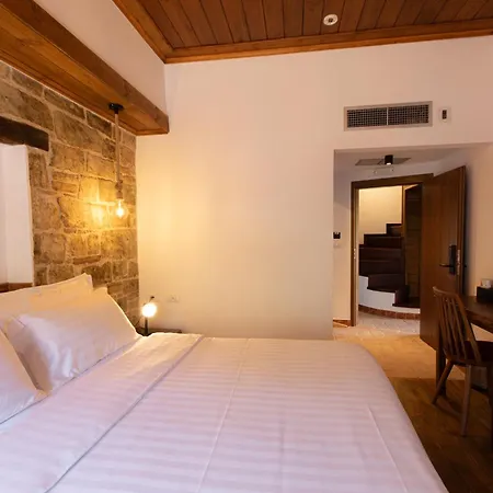 Bizant House Boutique Hotel *