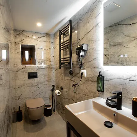 Bizant House Boutique Hotel *