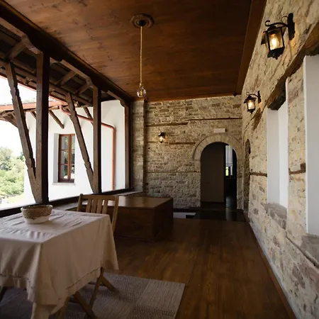 Bizant House Boutique Hotel Gjirokastër