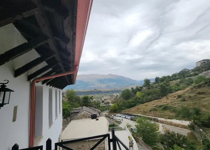 Bizant House Boutique Hotel Gjirokastër